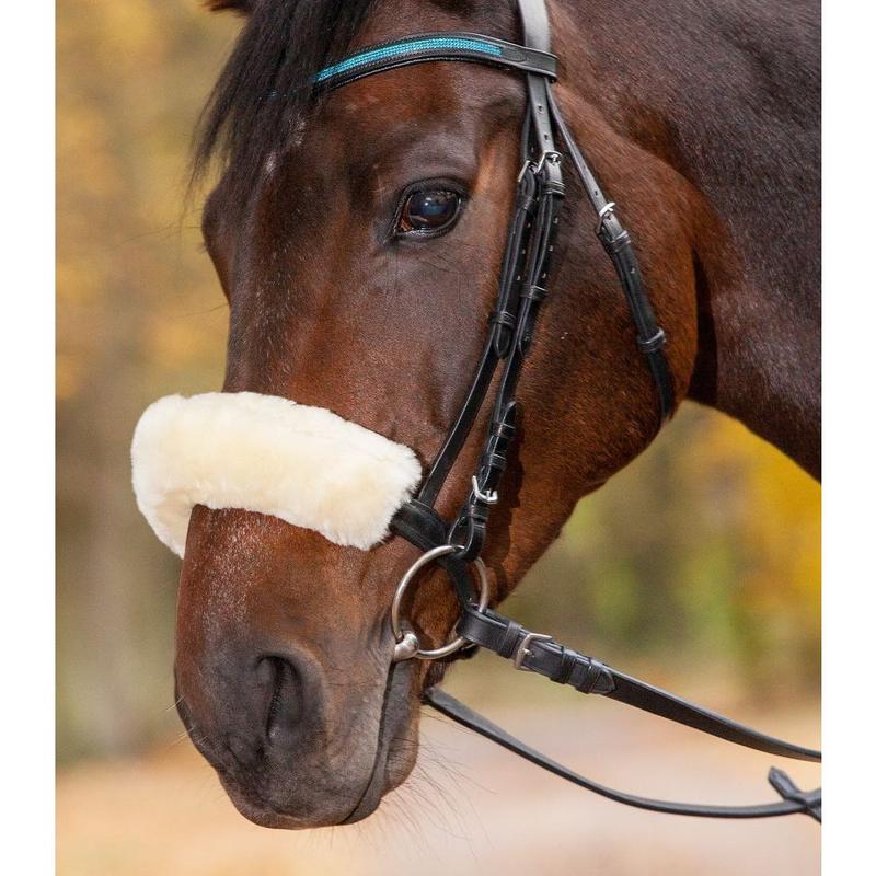 Futerko z owczej wełny na paski ogłowia Waldhausen beżowe