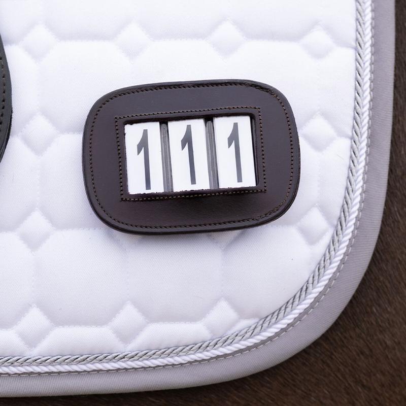 Numery startowe QHP Modeste square brązowe