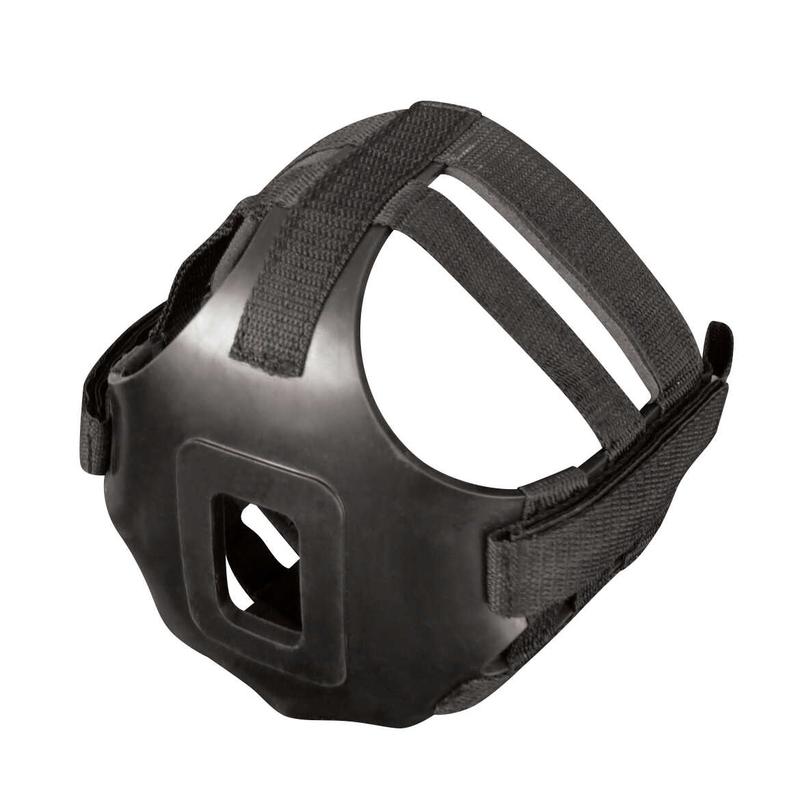 Kaganiec mocowany do nachrapnika Ekkia z gumą czarny