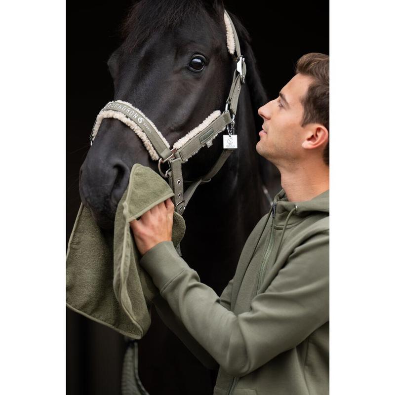 Ręcznik Eskadron Classic Sports Dusty Olive, Oliwkowy 2025