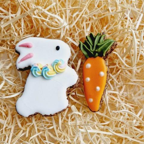 Pierniczek wielkanocny Końska Cukierenka zajączek i marchewka