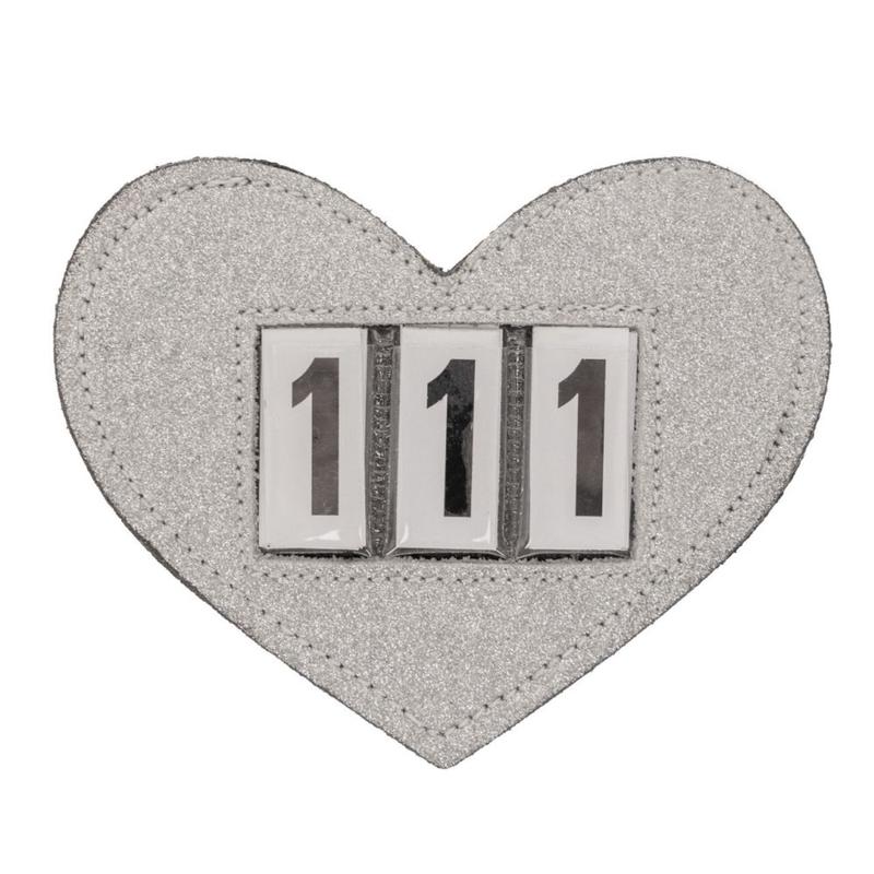Numery startowe QHP Heart srebrne