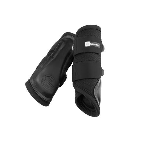 Ochraniacze Eskadron Dynamic Mesh Black, czarne 2025