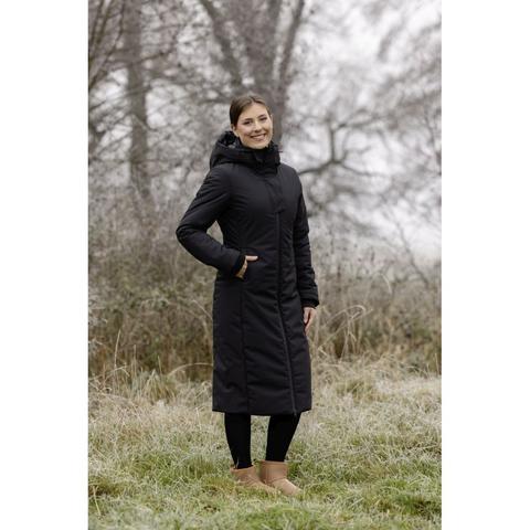 Płaszcz zimowy damski Covalliero czarny 2025