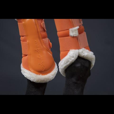 Ochraniacze Eskadron Classic Sports Mesh FauxFur Soft Peach, pomarańczowe 2022